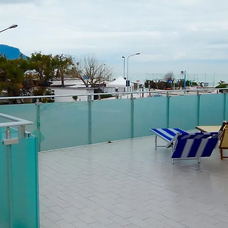 M146 - Marcelli, Bilocale Fronte Mare Con Ampio Terrazzo Apartamento